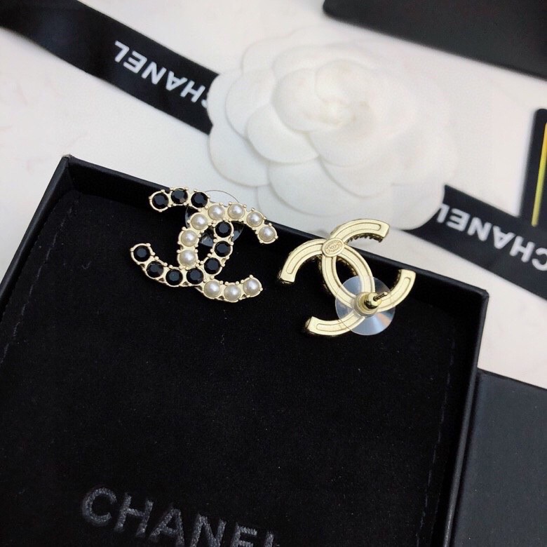 Ch**el earrings